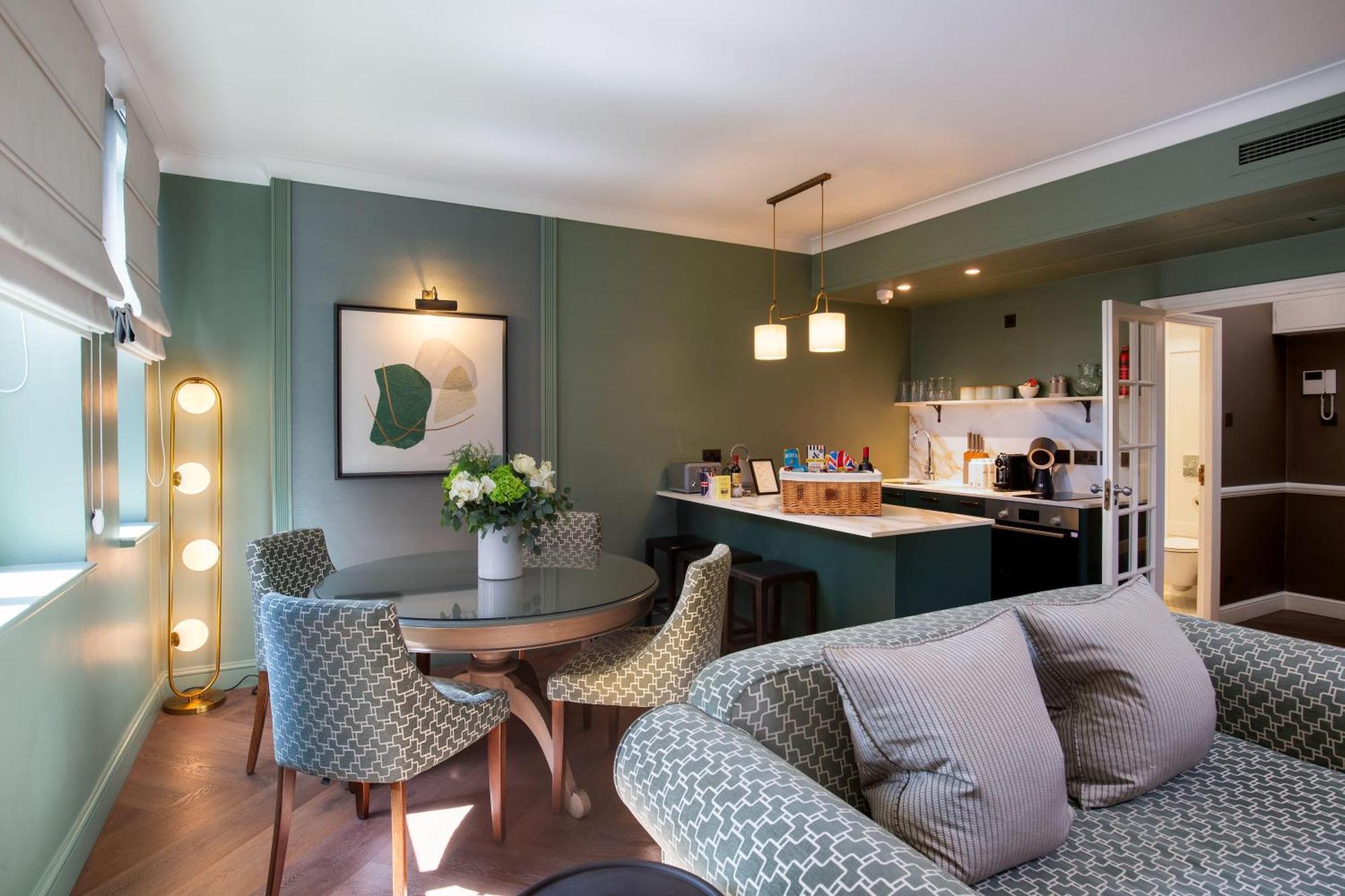 The Capital Hotel, & Townhouse 5* Londra
