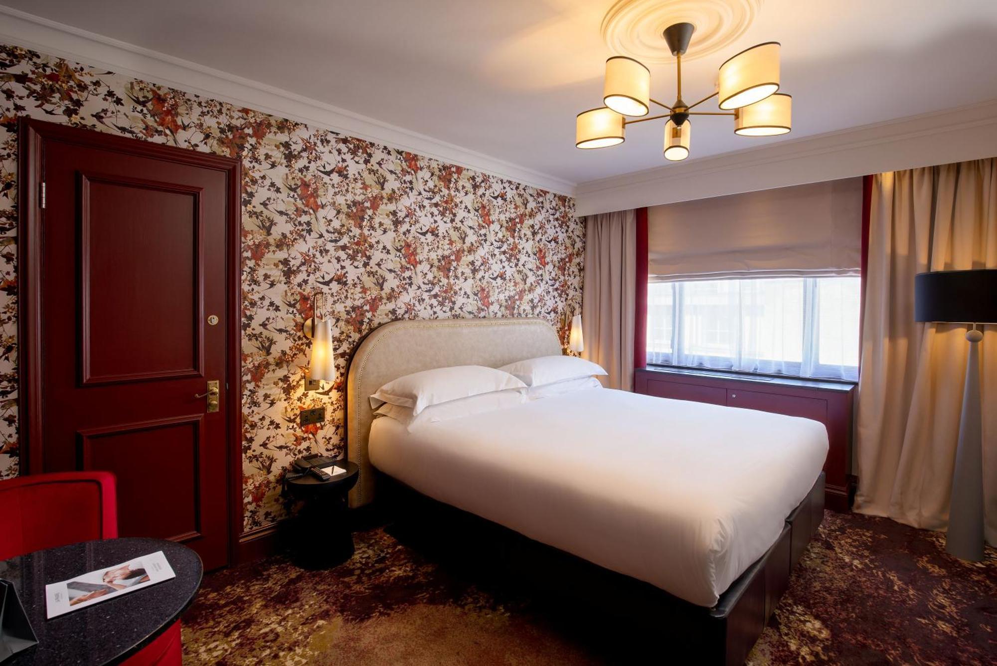 The Capital Hotel, & Townhouse Hotel Londra